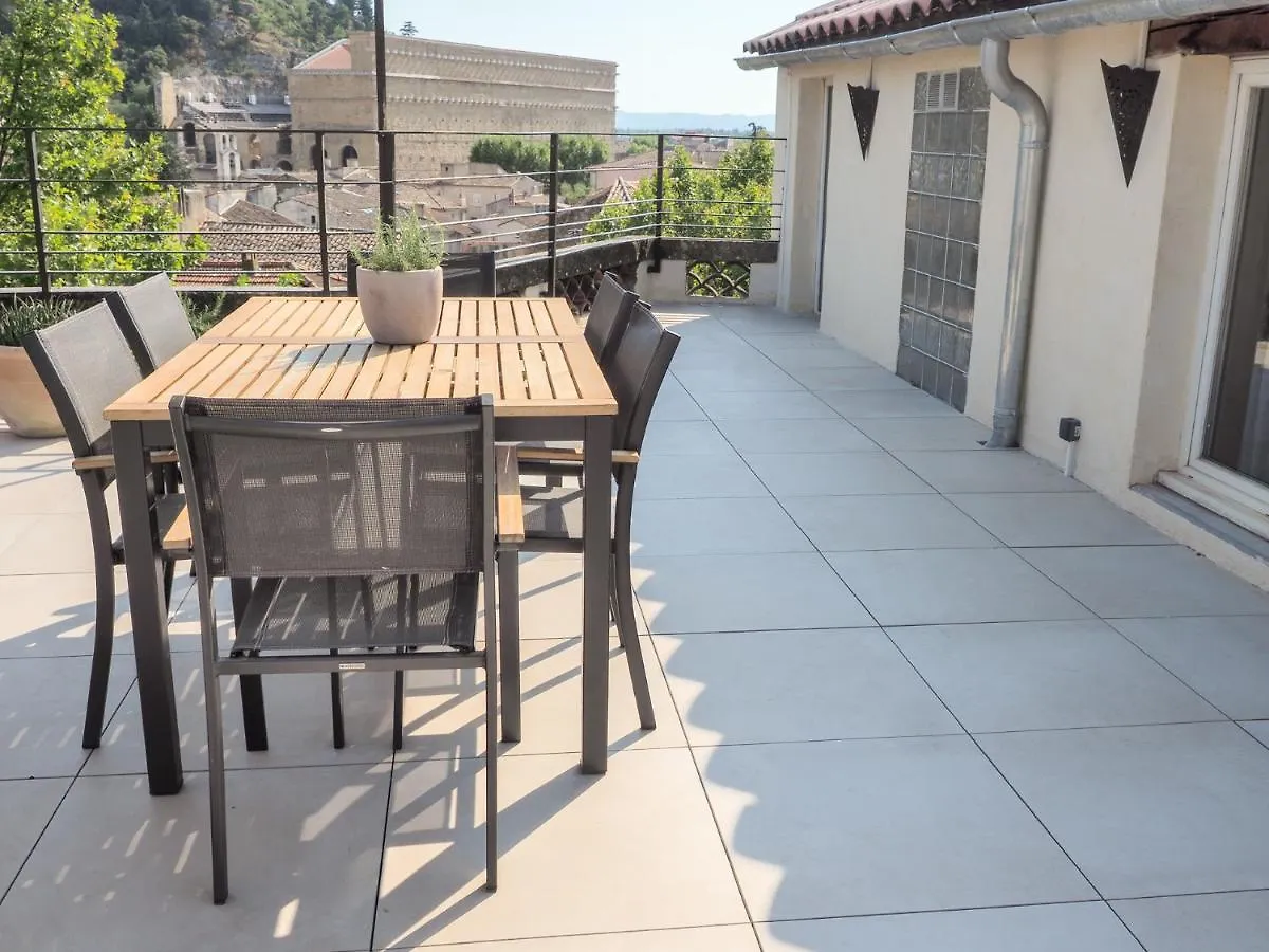 Le Rooftop - Vue Incroyable Sur Le Theatre Antique Orange  0*, Orange (Vaucluse)