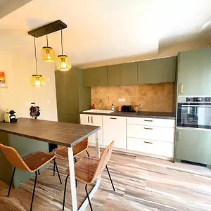 https://superbe-studio-avec-coin-nuit.aixenprovencehotels.org