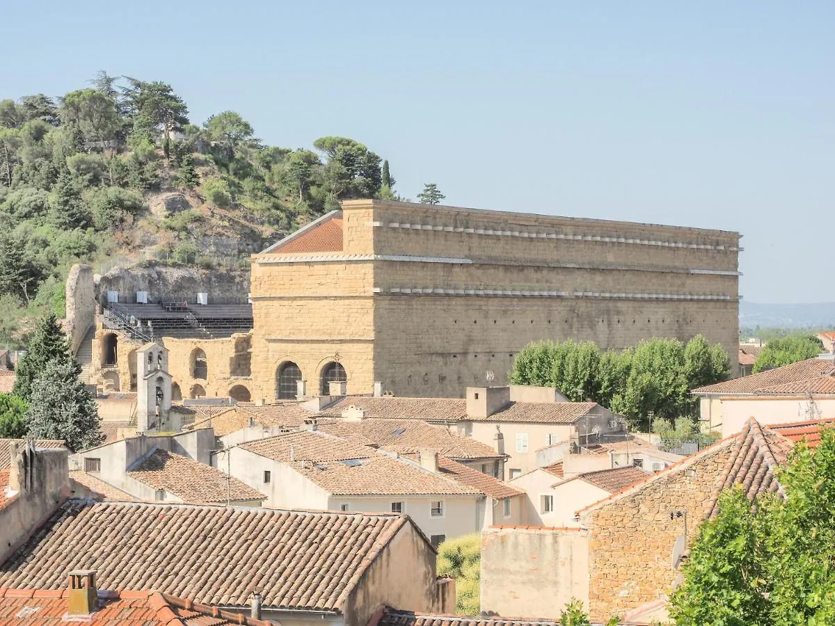 Le Rooftop - Vue incroyable sur le Théatre Antique Orange  0*, Orange (Vaucluse) France